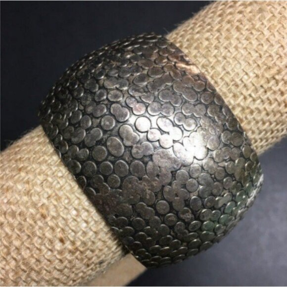 Cuff Bangle Bracelet Pebble Textured Bronze Antiqued Retro Boho Vintage Classic - Picture 2 of 5